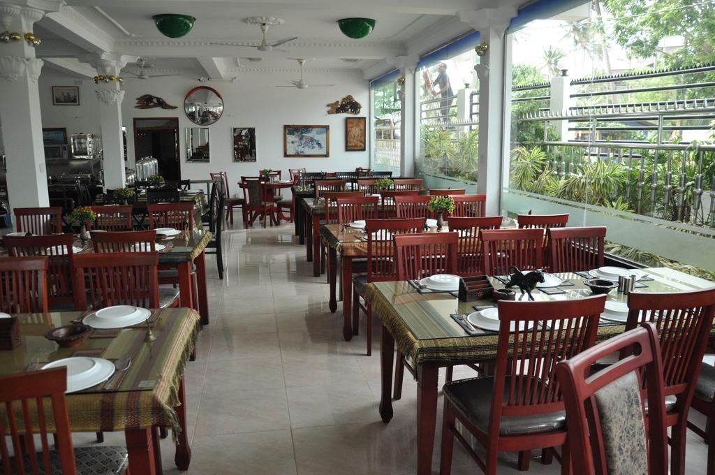 Goviyapana Beach Hotel Ahangama Kültér fotó